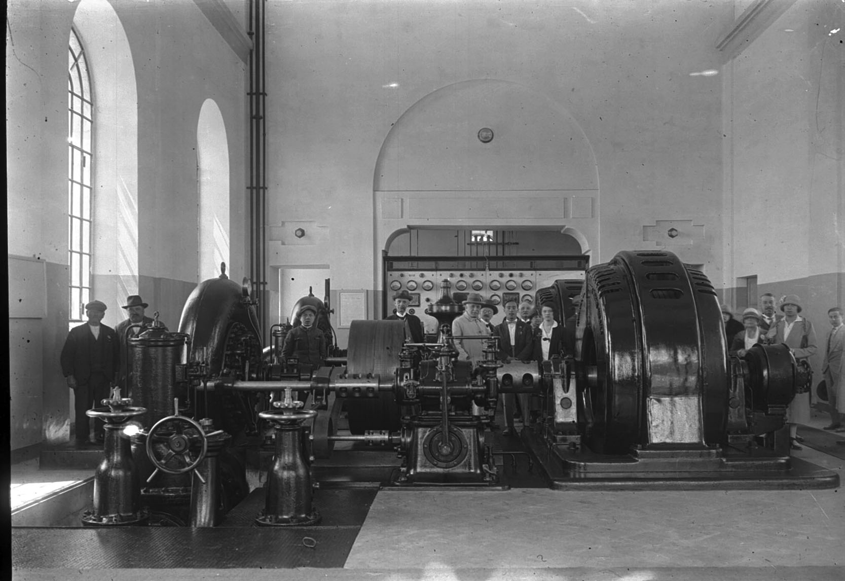 La Centrale Idroelettrica Battaglia_Foto storica dell'inaugurazione